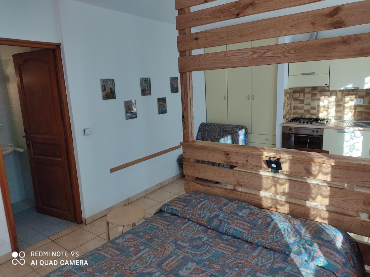 Апарт отель Residenza La Ruina Фенестрелле Экстерьер фото